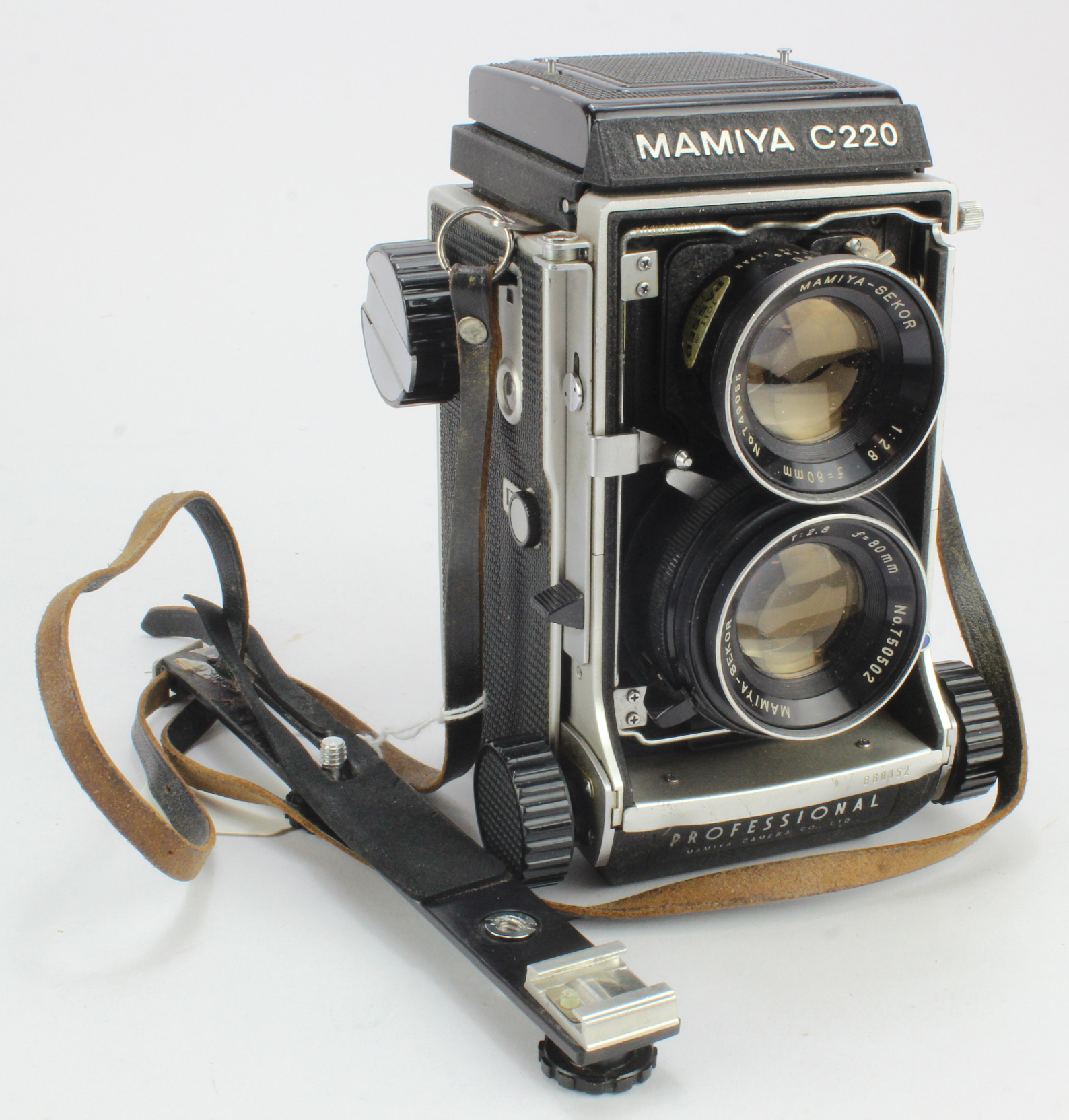 Mamiya C220 Professional camera