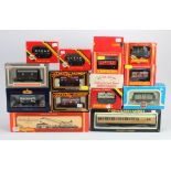 Wagons. A group of fifteen various boxed OO gauge wagons, makers include Hornby, Mainline, Bachmann,