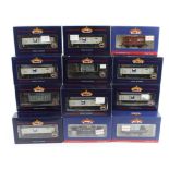 Bachmann. Twenty-five boxed Bachmann OO gauge wagons