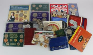 GB & World Crowns and Sets, a showbox full of material (base metal)