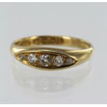 18ct yellow gold diamond boat shaped ring, five graduating old cut diamonds, TDW approx 0.17ct,