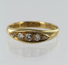 18ct yellow gold diamond boat shaped ring, five graduating old cut diamonds, TDW approx 0.17ct,