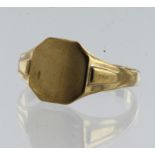 9ct yellow gold octagon shaped signet ring, table width 12mm, finger size Z, weight 3.8g.