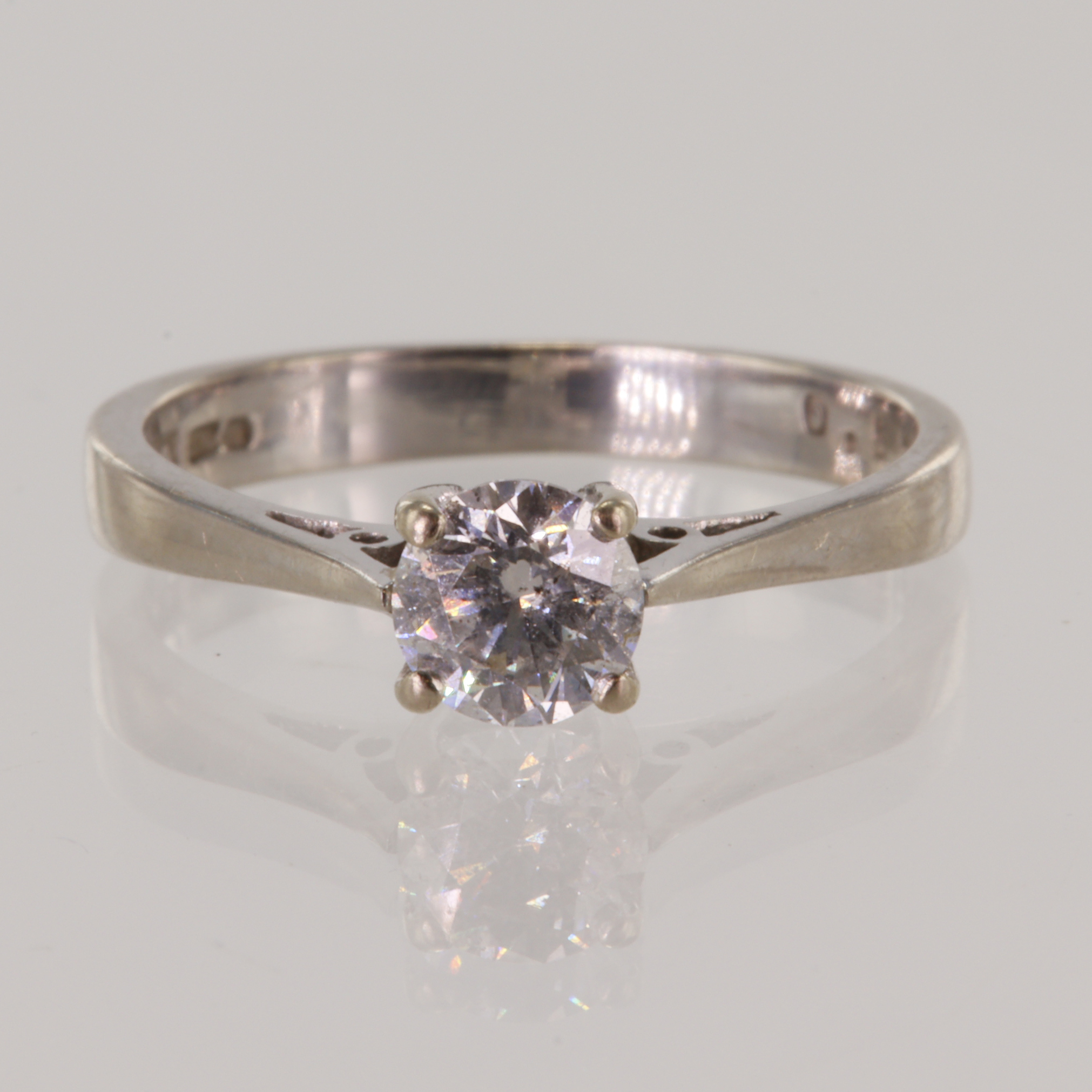 18ct white gold diamond solitaire ring, one round brilliant cut diamond approx. 0.52ct, estimated