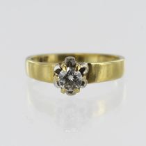 Yellow gold (tests 18ct) diamond solitaire ring, round brilliant cut approx. 0.26ct, estimated