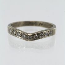 18ct white gold diamond half eternity shape to fit ring, nine round brilliant cuts, TDW approx. 0.