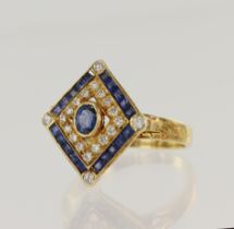 18ct yellow gold diamond and sapphire cluster ring, principle oval sapphire approx. 4mm x 3mm,