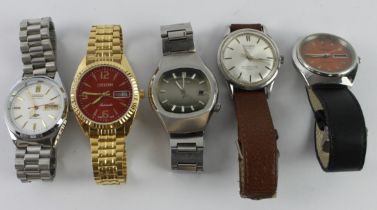 Citizen, four gents automatic wristwatches, along with one manual wind. All working when catalogued