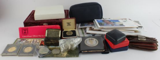 GB & World coins, medals, sets, banknotes and coin covers; a box of material, 19th-20thC; silver