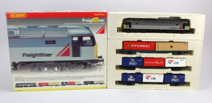 Hornby boxed OO gauge 'Freightliner train pack' (R2080)
