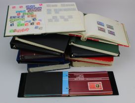 GB - large heavy box of mostly duplicated material in several albums / stockbooks, plus a small