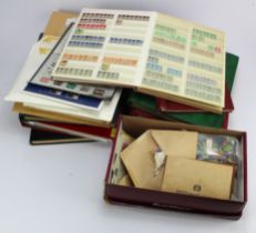 GB - modern range with main value in UM special issues. Blocks and part sheets of 1960's stamps