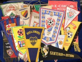 Football pennants, a collection of approx. 100 overseas pennants, including Europe, USA, South