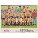 Football autographs, Wolverhampton Wanderers, 1970/71, Colour squad line-up picture taken from the
