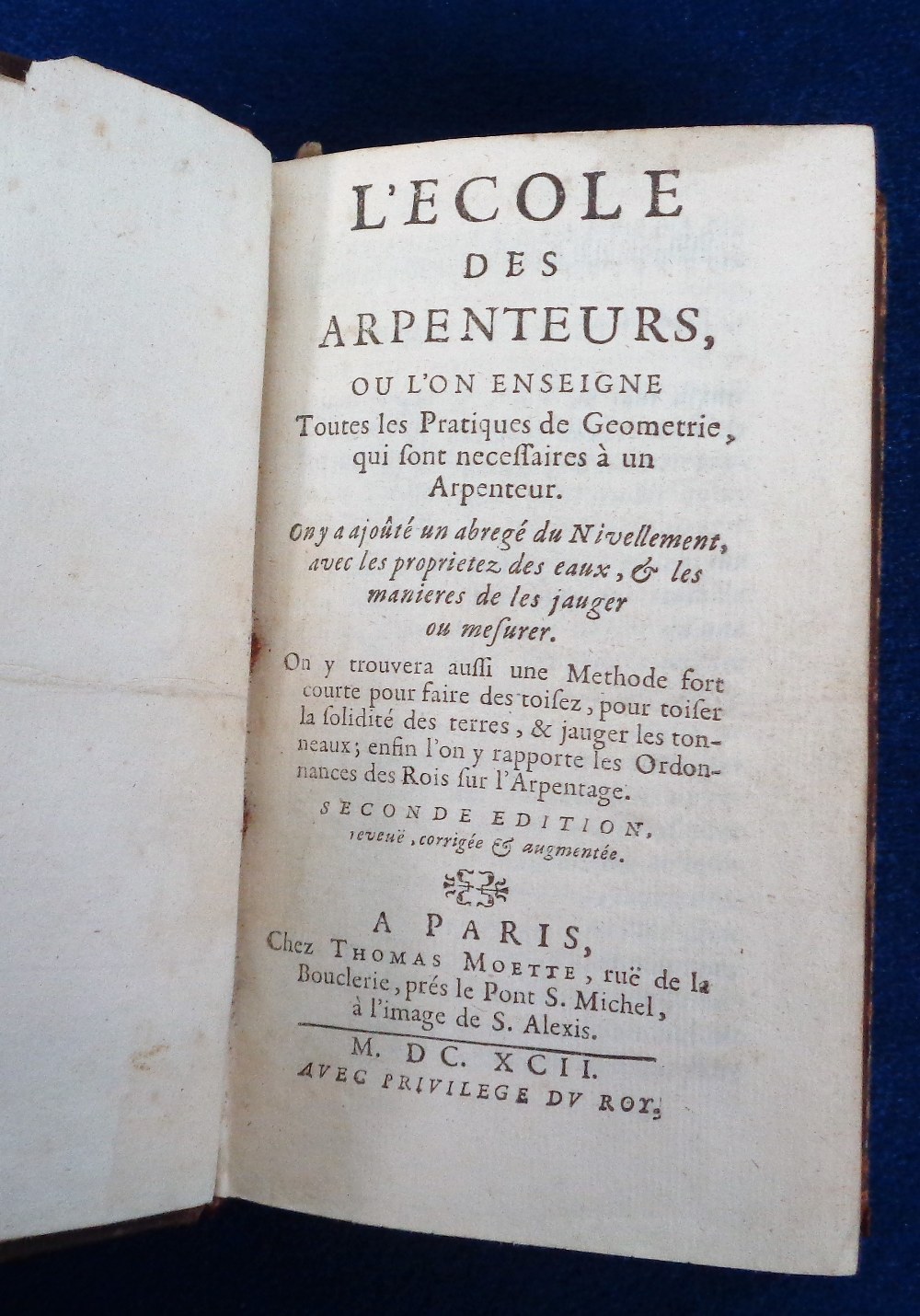 Antiquarian Books, 5 books to comprise 1838 Aventures de Telemaque, 1692 L'Ecole des Arpenteurs, - Image 3 of 6