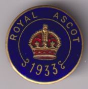 Horseracing, Royal Ascot, circular gold, blue & red, enamelled Official's badge for 1933 with raised
