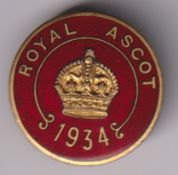 Horseracing, Royal Ascot, circular gold & maroon, enamelled Official's badge for 1934 with raised