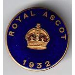 Horseracing, Royal Ascot, circular gold & blue enamelled Official's badge for 1932 with raised crown