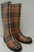 Designer Boots, an unworn pair of Burberry wellington boots size 37 (ex)