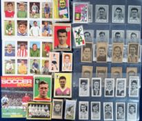 Trade cards, Football, a collection of approx. 475 cards 1950-1970's, many different series and