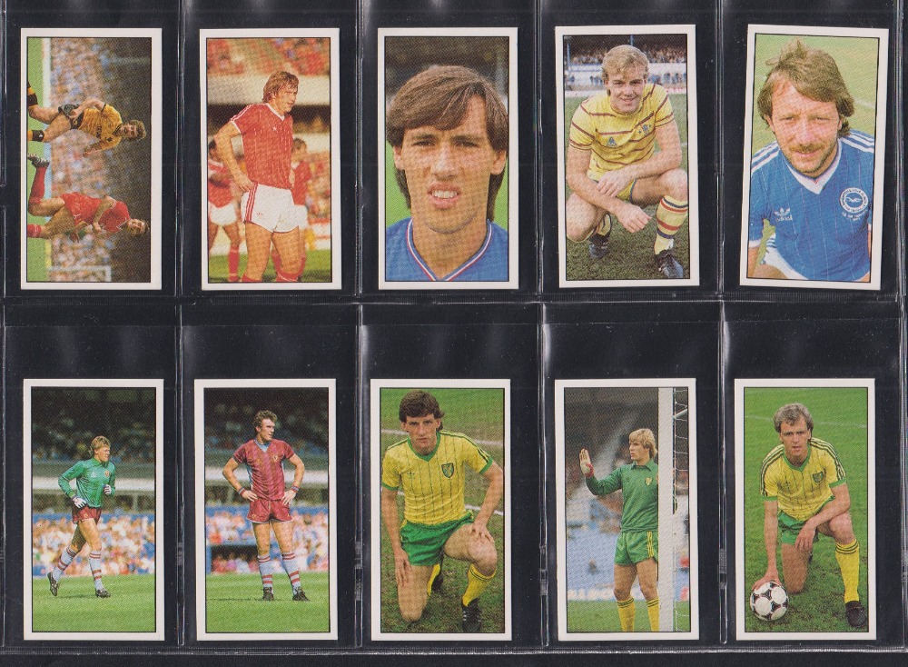 Trade cards, Bassett's, 4 sets, World Cup Stars 1974 (Barratt Division), (set, 50 cards), Football - Image 3 of 8