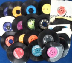 Entertainment, Music, approx 90 vinyl singles to include The Beatles, Cliff Richard, Elvis
