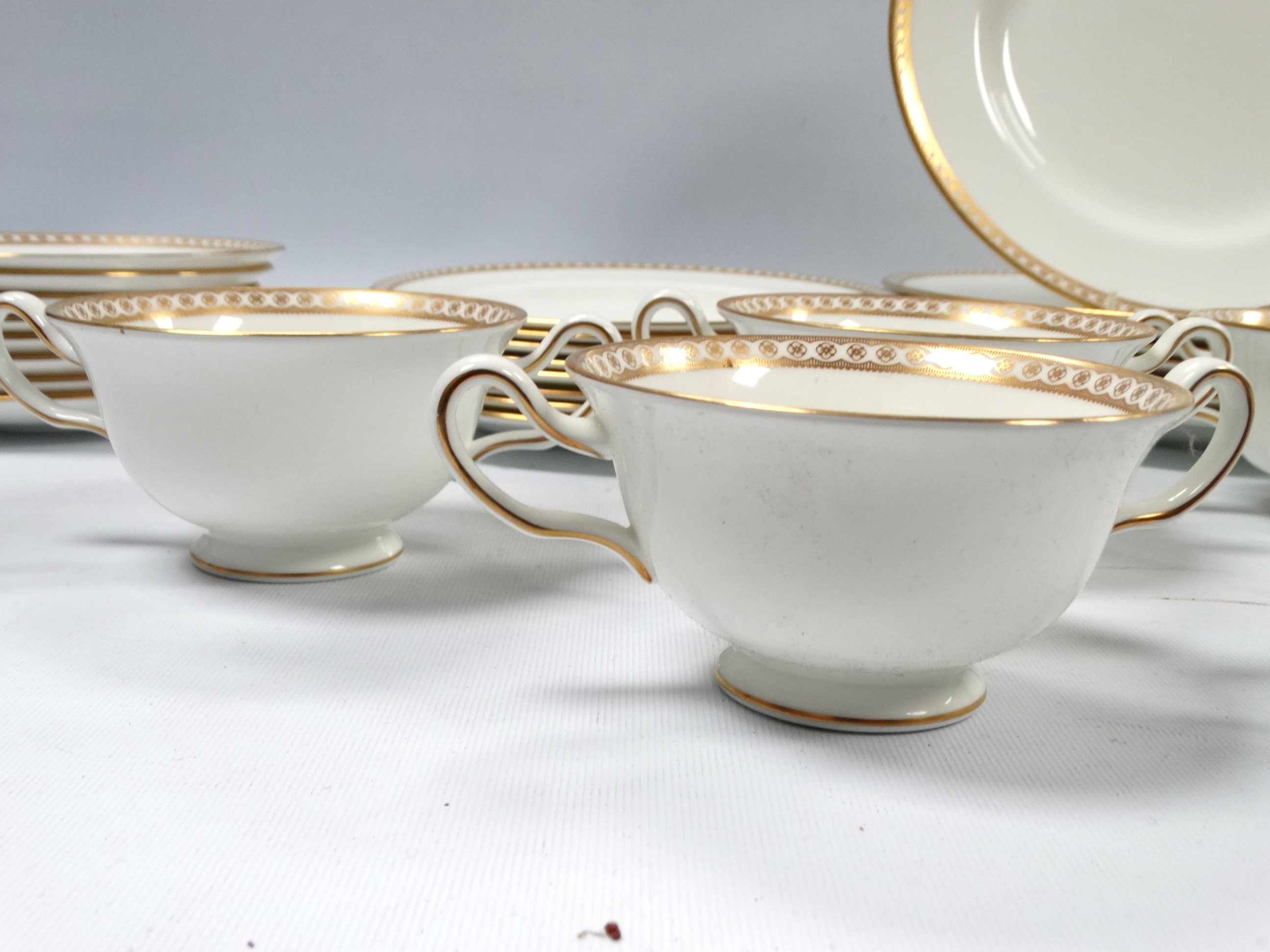 A 20th century Wedgwood dinner service - for eight place settings retailed by T. Goode & Co., - Image 3 of 4