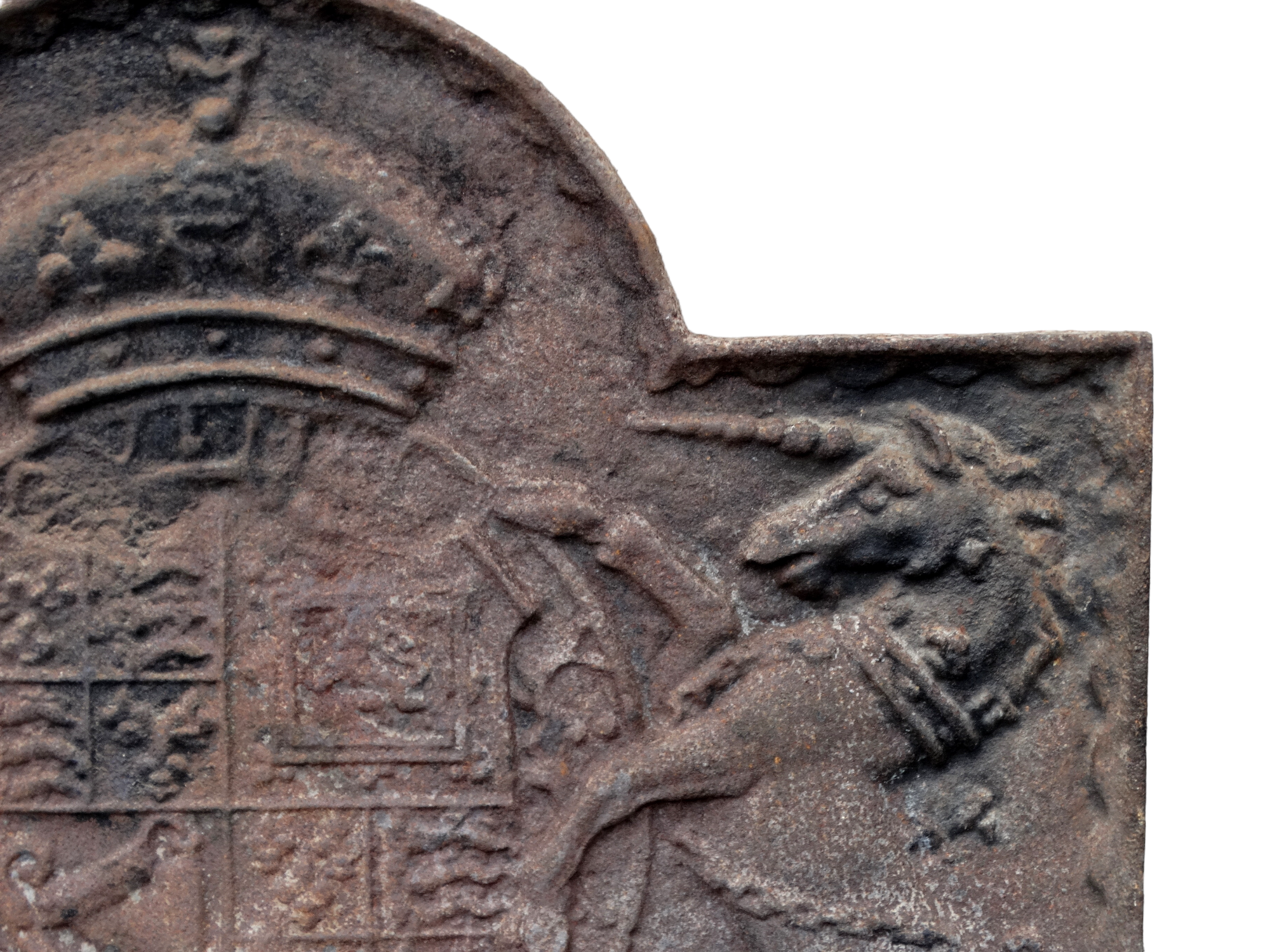 An 18th century cast iron fire back - cast with an armorial of a crown, a lion and a unicorn, height - Image 3 of 4