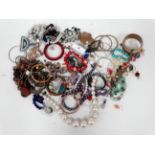 A quantity of costume jewellery.