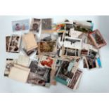 A quantity of 20th century postcards - mostly British costal towns and city views, together with