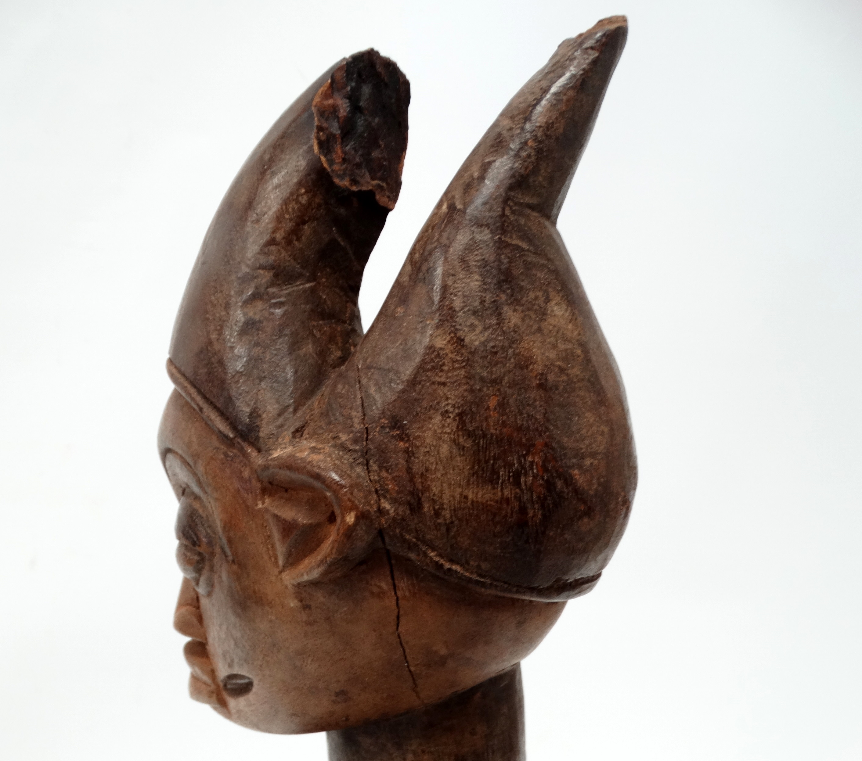 A Yoruba fertility figure - the standing female with bleached face and wearing a bifurcated hat, - Image 5 of 5