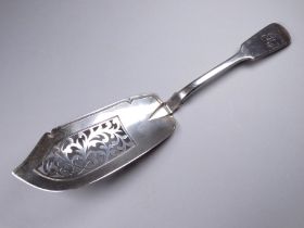 A Victorian silver fish slice - London 1839, Robert Wallis, fiddle pattern with a foliate pierced