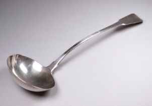 A William VI silver ladle - London 1812, Thomas Dicks, fiddle pattern engraved with the letter R,