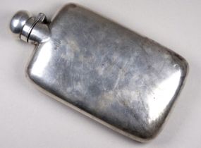 A silver hip flask - Birmingham 1916, height 16.5cm, weight 167.5g.