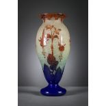 Large glass vase 'le verre Francais' with floral decoration (h45cm)