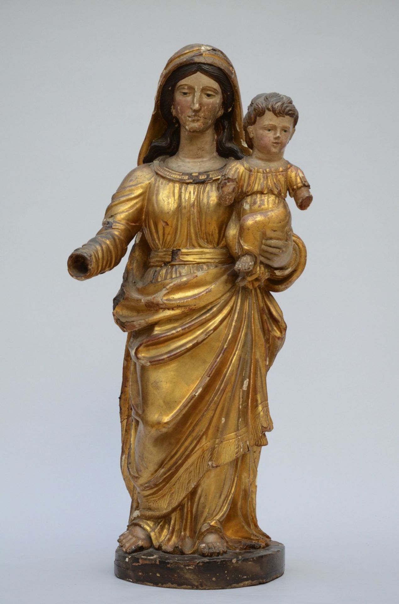 Madonna and Child in gilt wood, 18th century (h100cm)