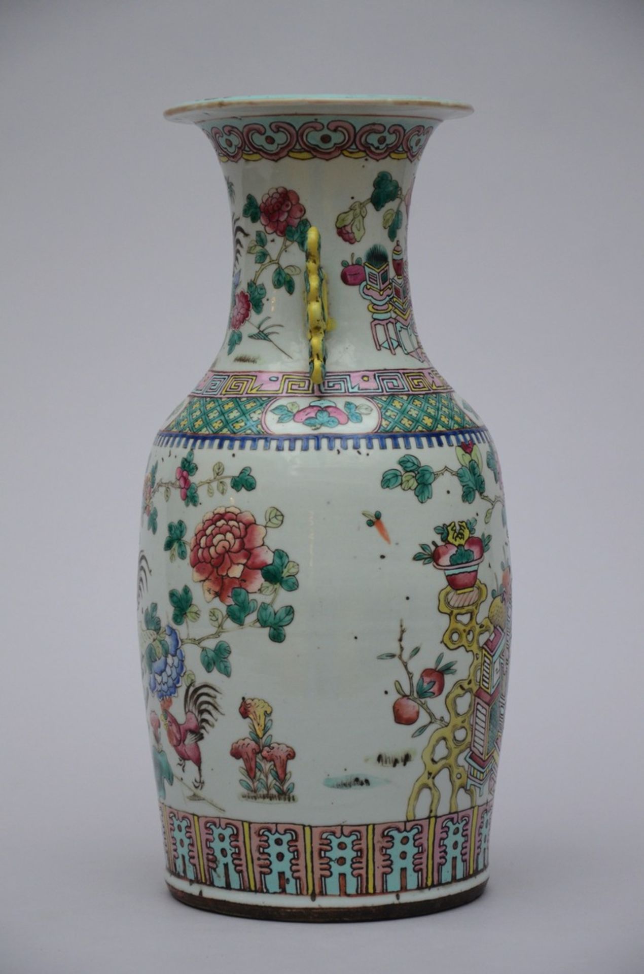 Chinese famille rose porcelain vase 'roosters' (h43cm) - Bild 2 aus 5