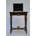 Napoleon III table (71x58x38cm) + liquor box (25x31x23cm) (*)