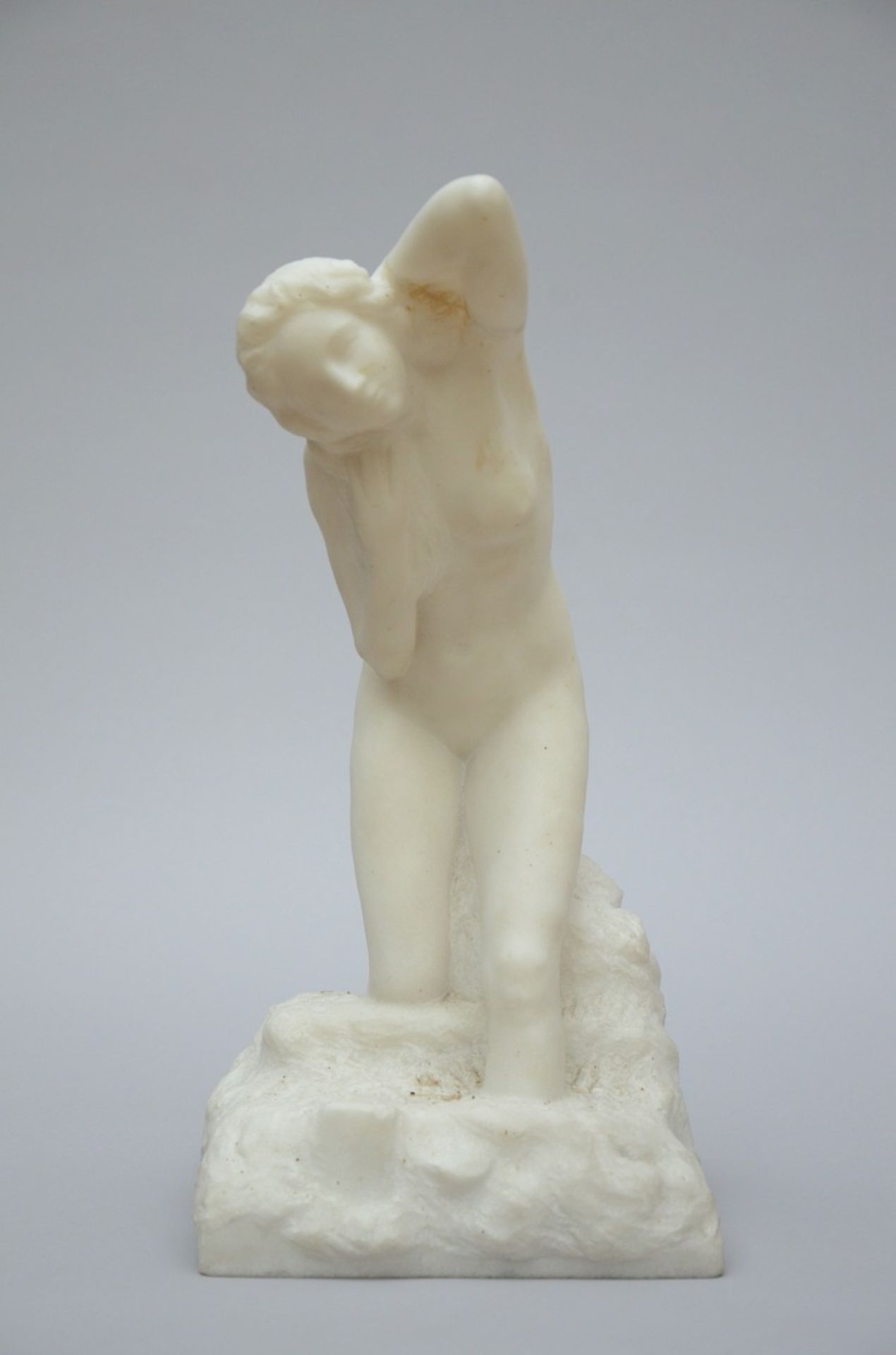 Leon Sarteel: marble sculpture 'kneeling nude' (42x20x23cm) (*) - Image 3 of 5