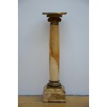Column in marble and gilt bronze (h112cm)