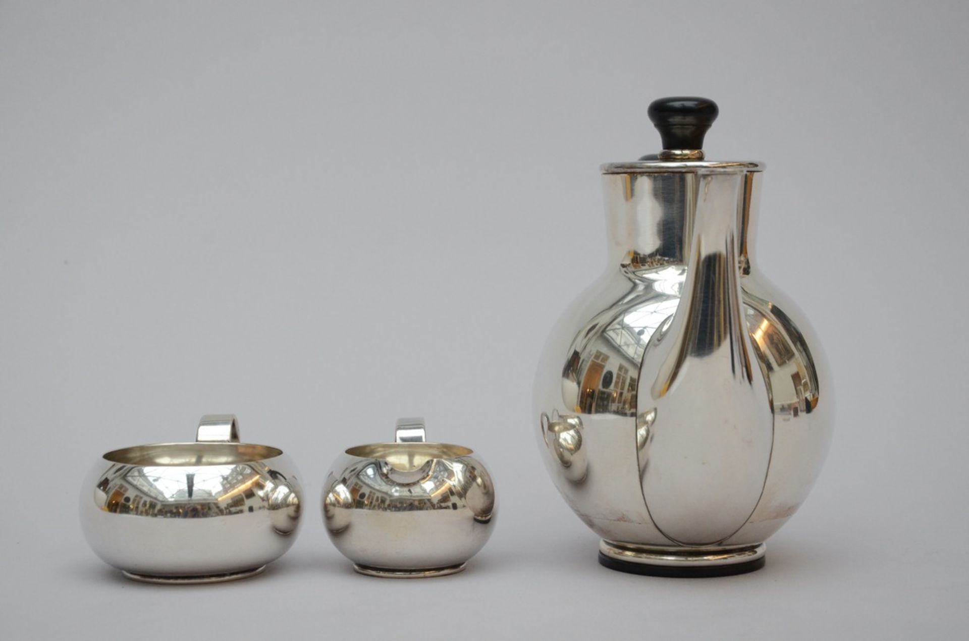 A three-piece Art Deco coffee set, Aarhus 925/1000 (h 5.5 to 20cm) - Image 2 of 4