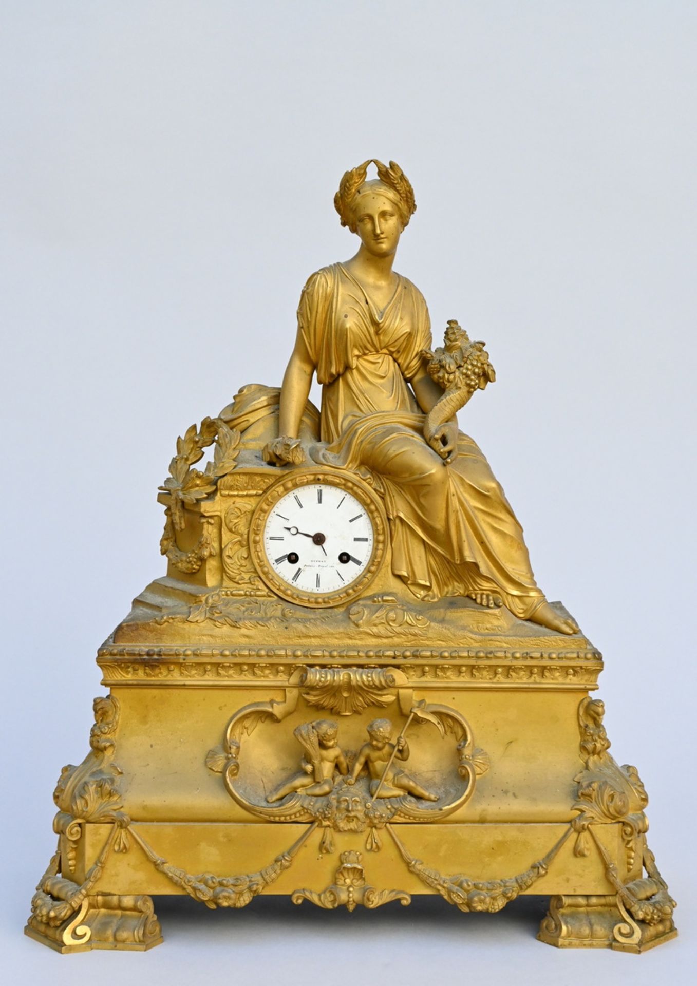 Large Louis-Philippe clock in gilded bronze, by Giteau - Palais Royal (56x46x17cm)