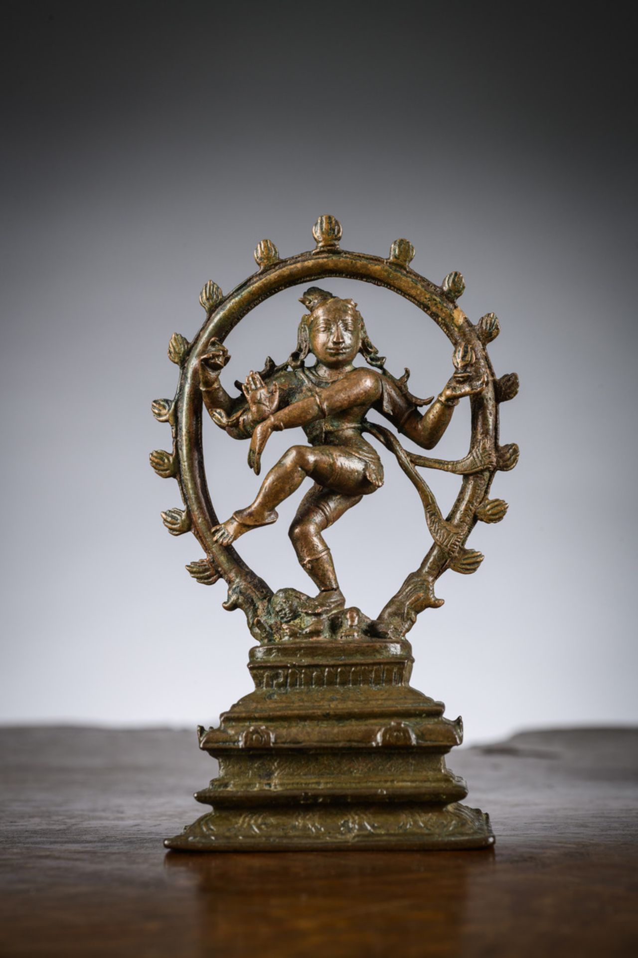 A rare Indian statue in bronze 'Shiva Nataraja', 15th-16th century (h 14.5 cm)