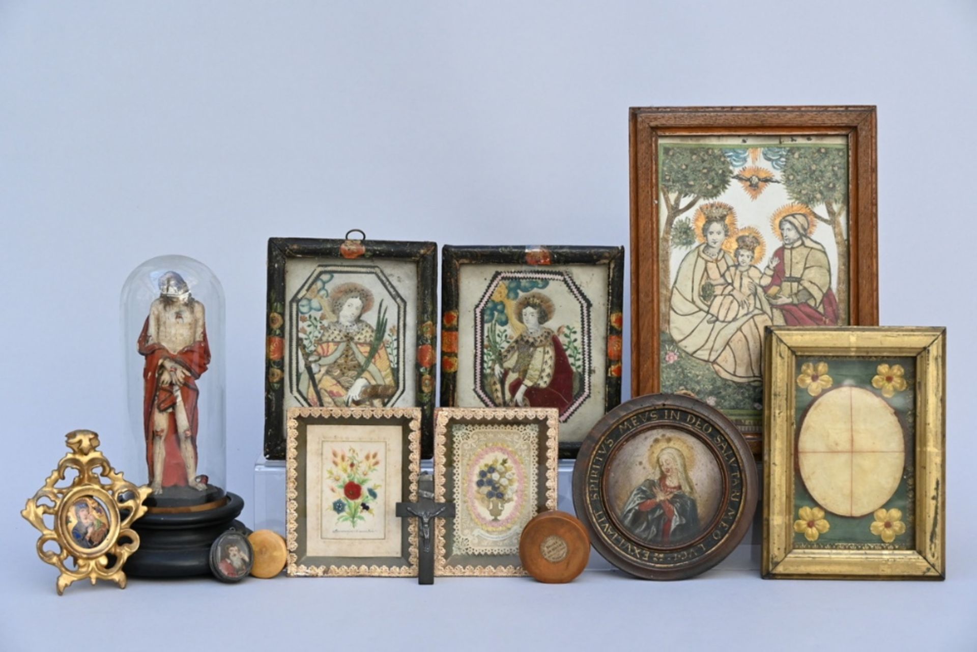 Collection of religious objects (frame 30x21cm)