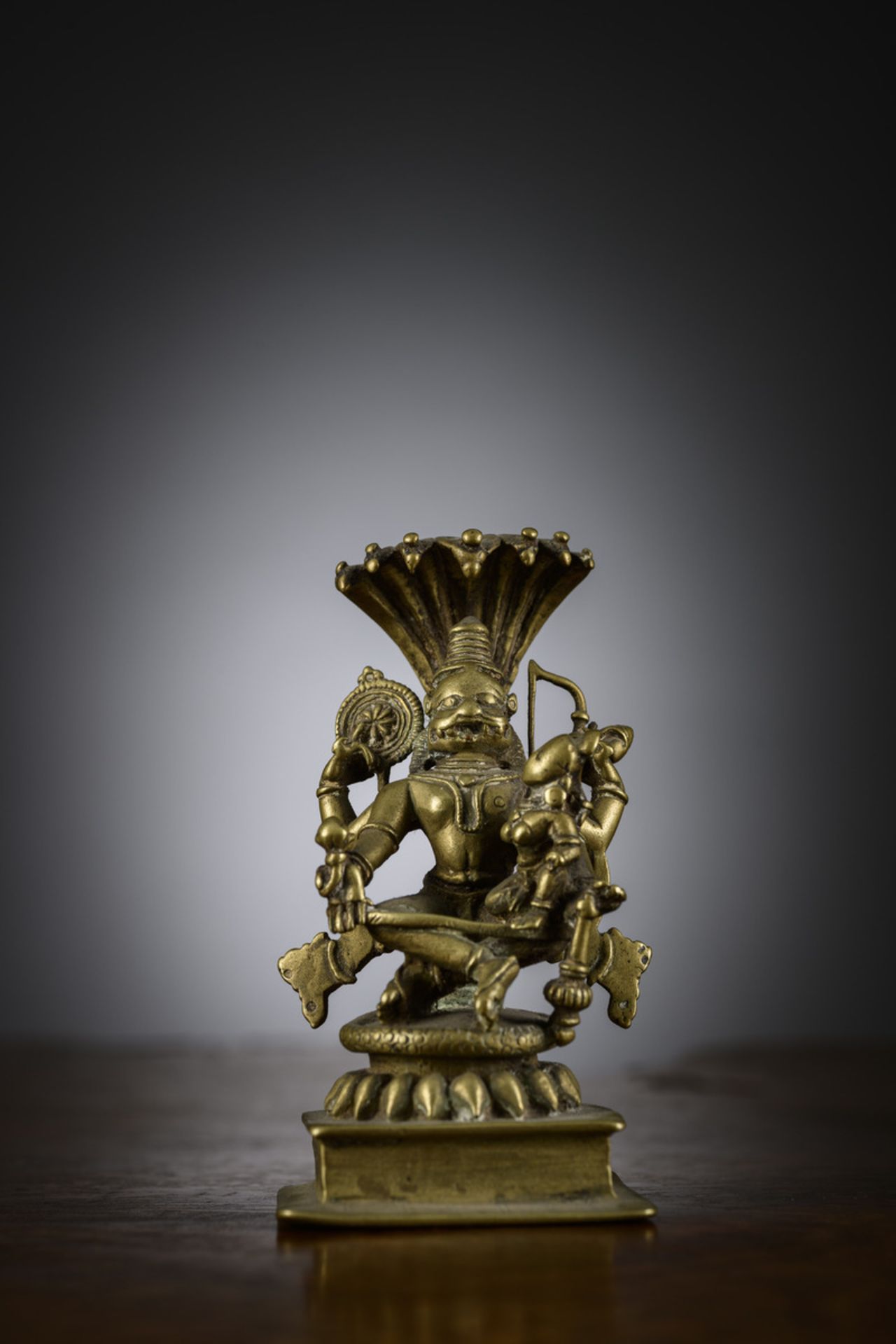 Indian statue in copper 'Lakshminarasimha', 19th century (h10.5cm)