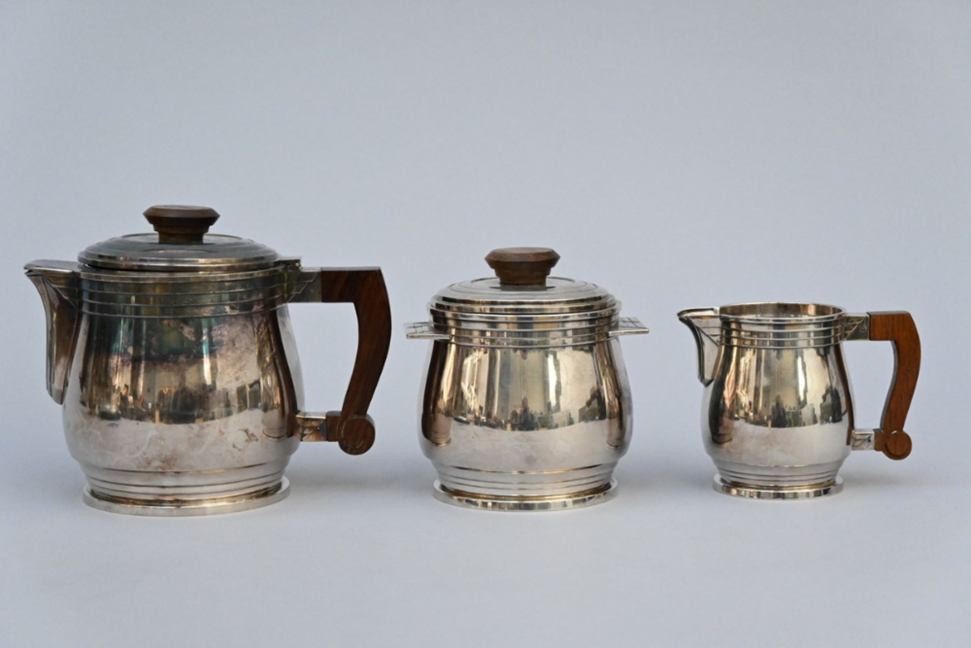 Boulenger: three-piece Art Deco coffee set in solid silver (h24cm) (total weight 1149 grammes) - Image 2 of 4