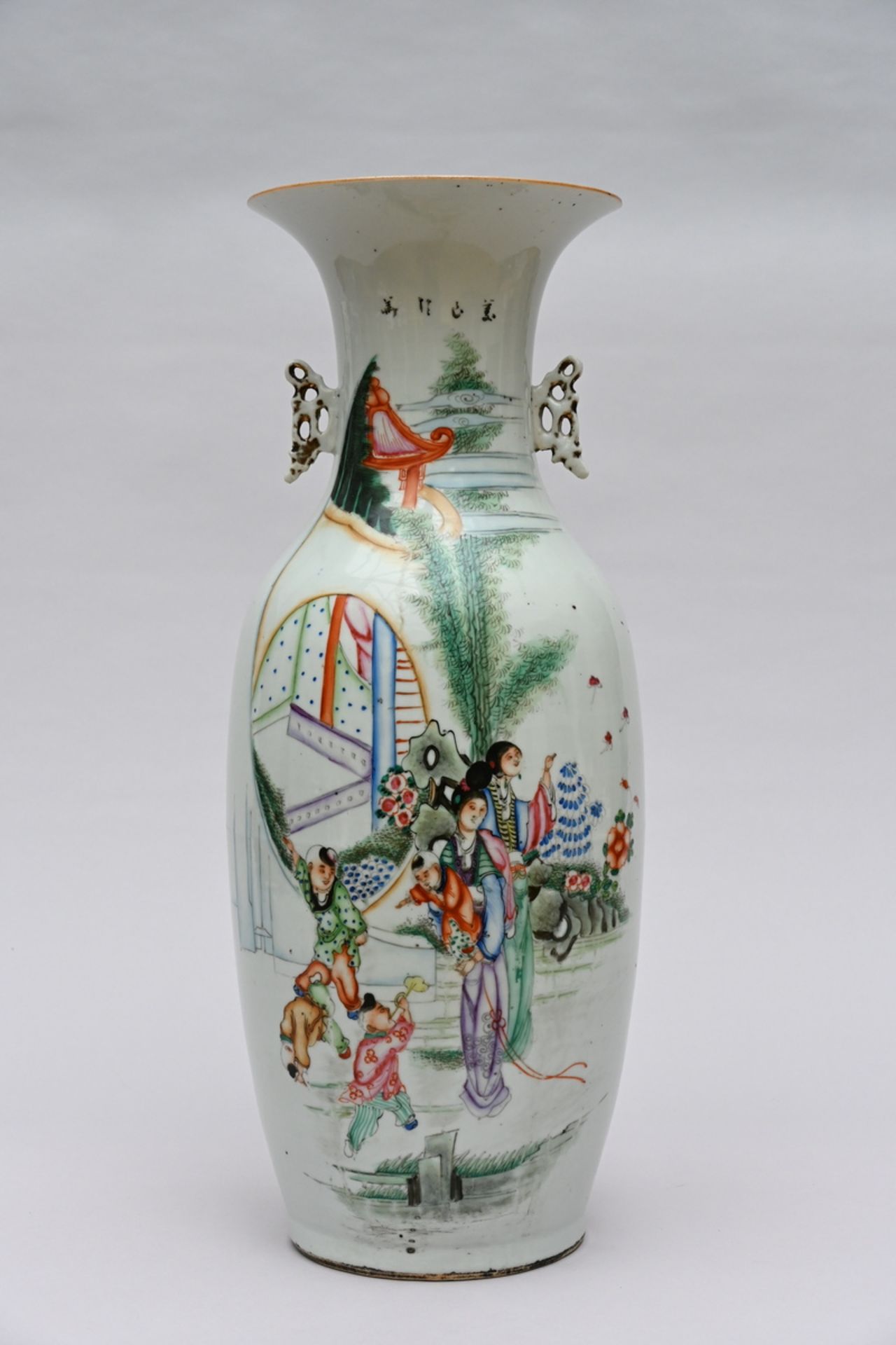 Chinese porcelain vase 'ladies in landscape' (h58cm)