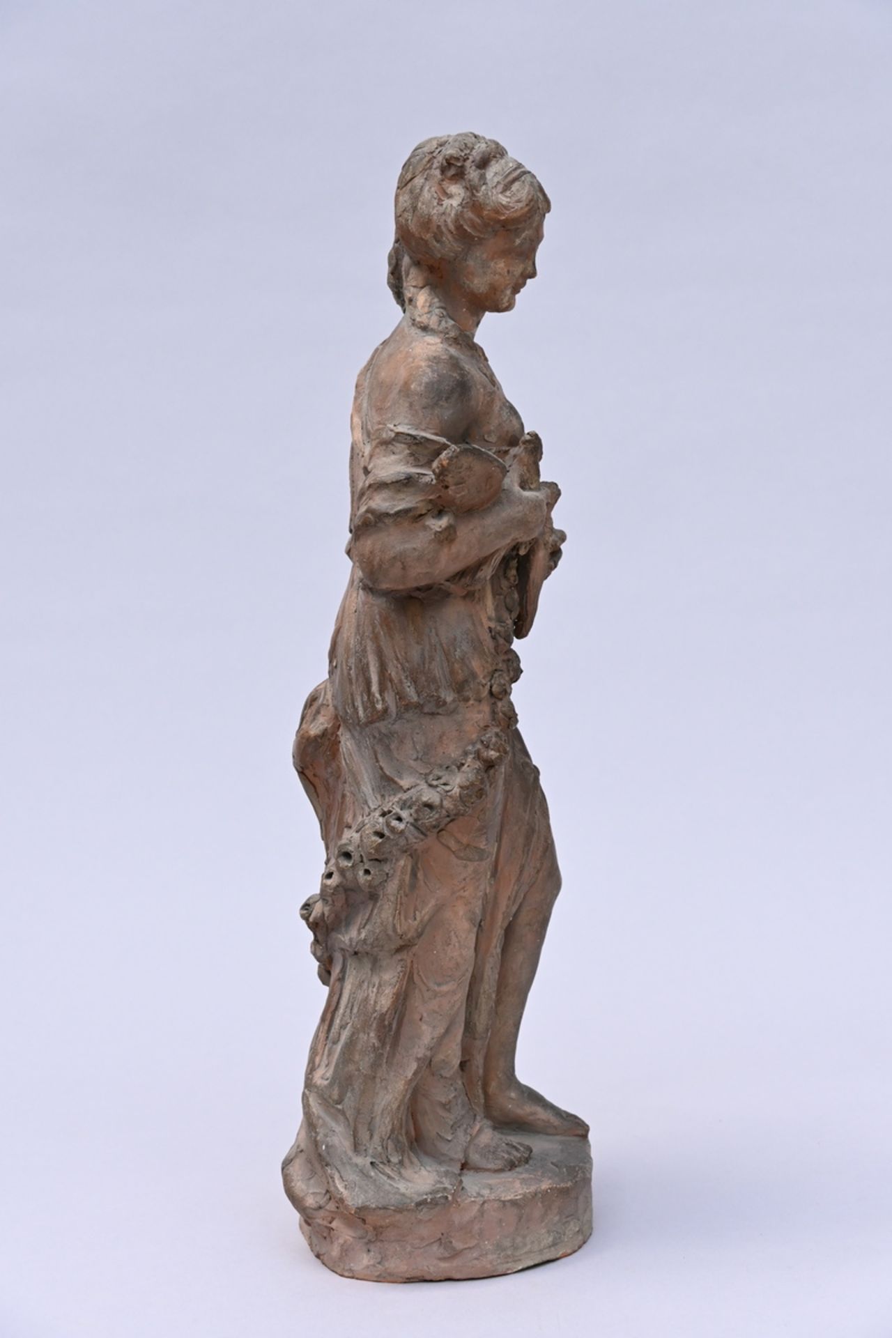 Julien (1744): sculpture in terracotta 'lady with pigeons' (h42cm) (*) - Bild 3 aus 5