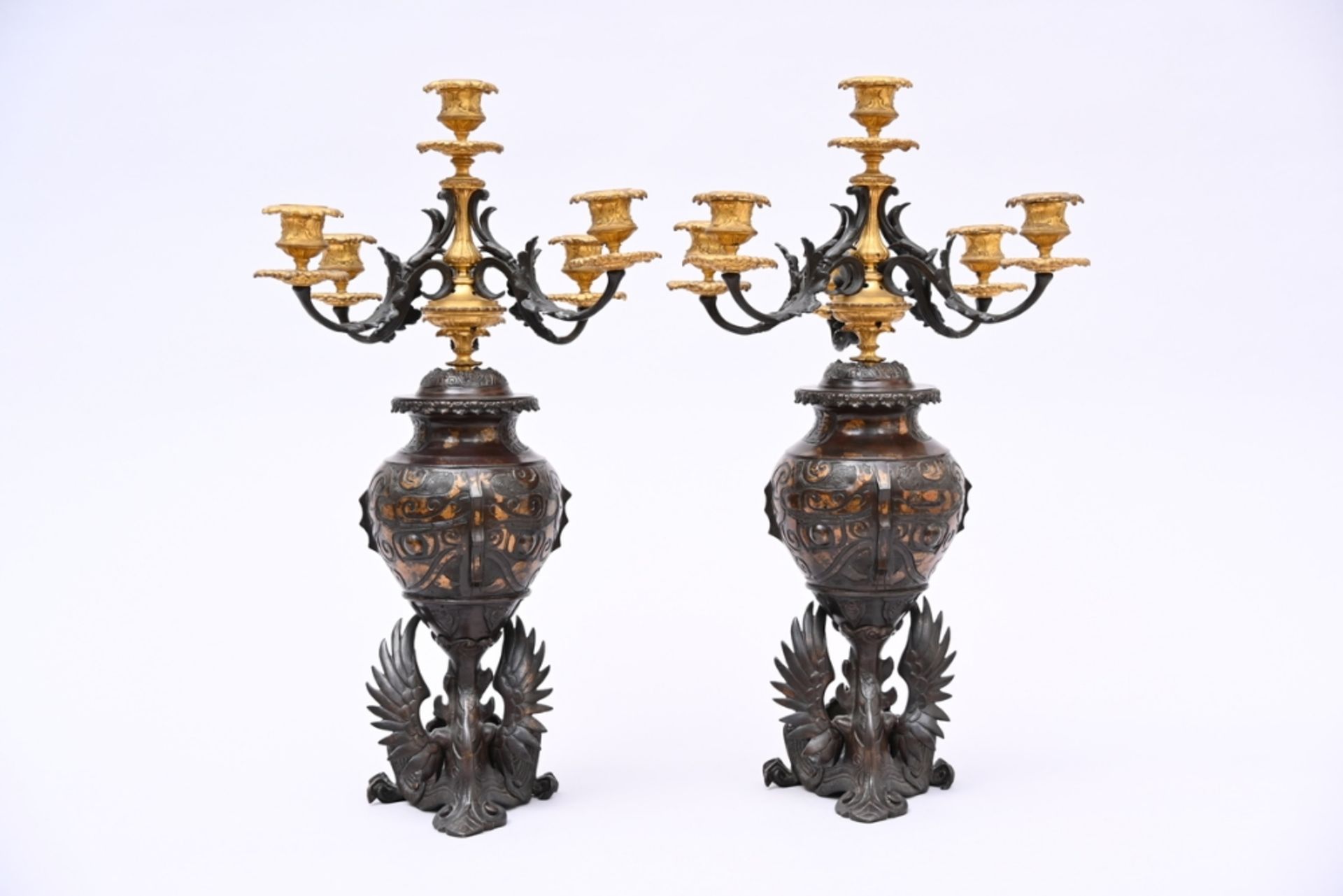 A pair of Japanese bronze vases mounted as candlesticks, 19th century (h 55cm) - Bild 2 aus 4