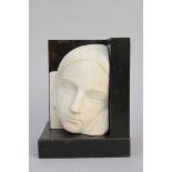 Leon Sarteel: a marble bookend (23x16x18cm)